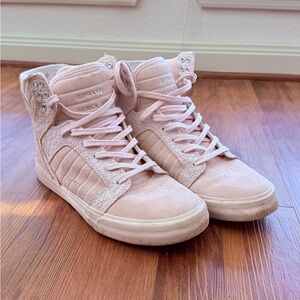 Supra Muska 001 | W8 M6.5